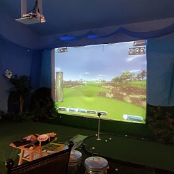 Over 100 courses and additional golf games