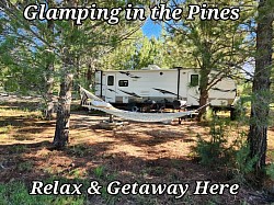 Glamping 1, 30' RV trailer, Queen bed, twin and single bed